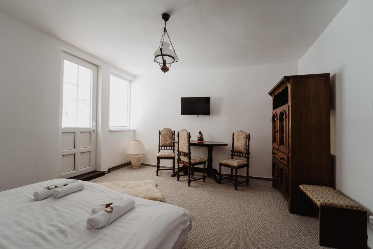 Hotel U Lipy Hřensko Kültér fotó