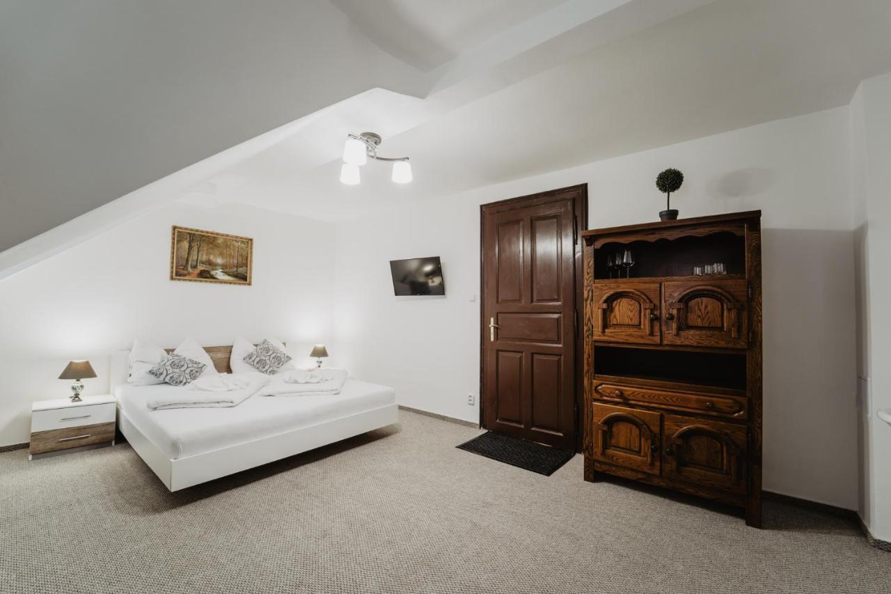 Hotel U Lipy Hřensko Kültér fotó